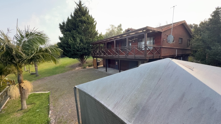 To Let 3 Bedroom Property for Rent in Hunters Home Western Cape